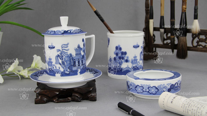 4ͷ�ŵ�԰���ľ�